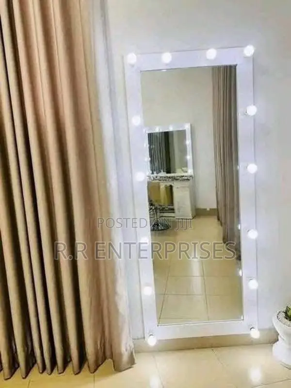 white hollywood light wall Mirror .