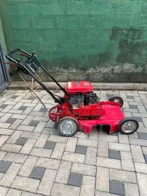 Grass cutter machine