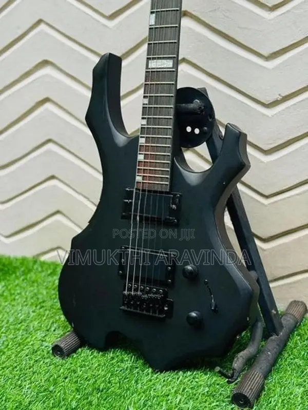 Electric guitar