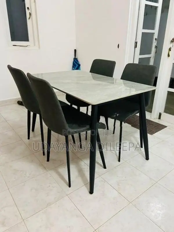 Luxury Dining Table with Cushion Chairs