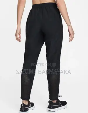 Nike Run Dri-FIT Swoosh Pants