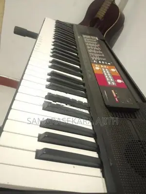 Yamaha PSRF51 Keyboard