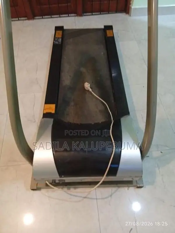 හොඳම තත්ත්වයේ Treadmill ගන්න .මිල ගණන් වෙනස් කර ගැනීමට පුළුවන්