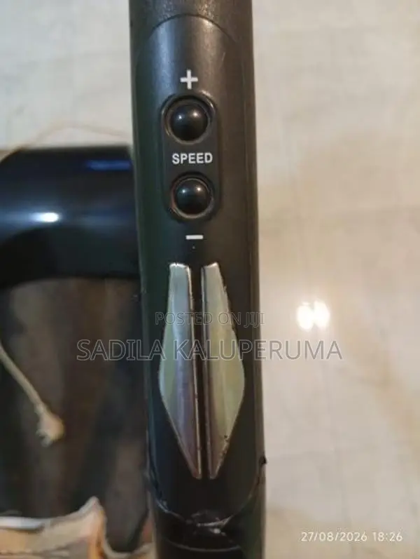 හොඳම තත්ත්වයේ Treadmill ගන්න .මිල ගණන් වෙනස් කර ගැනීමට පුළුවන්