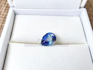 Bicolor Sapphire Stone