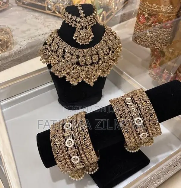 Bridal Rich Bangle Set