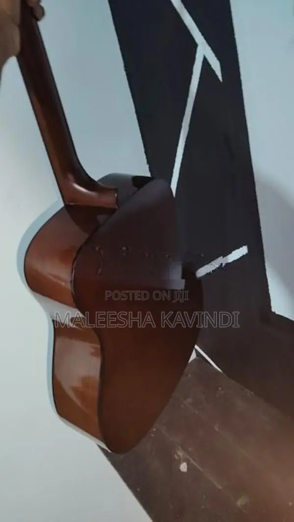 Yamaha F310 Guitar