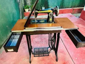 Singer Sewing Machine
