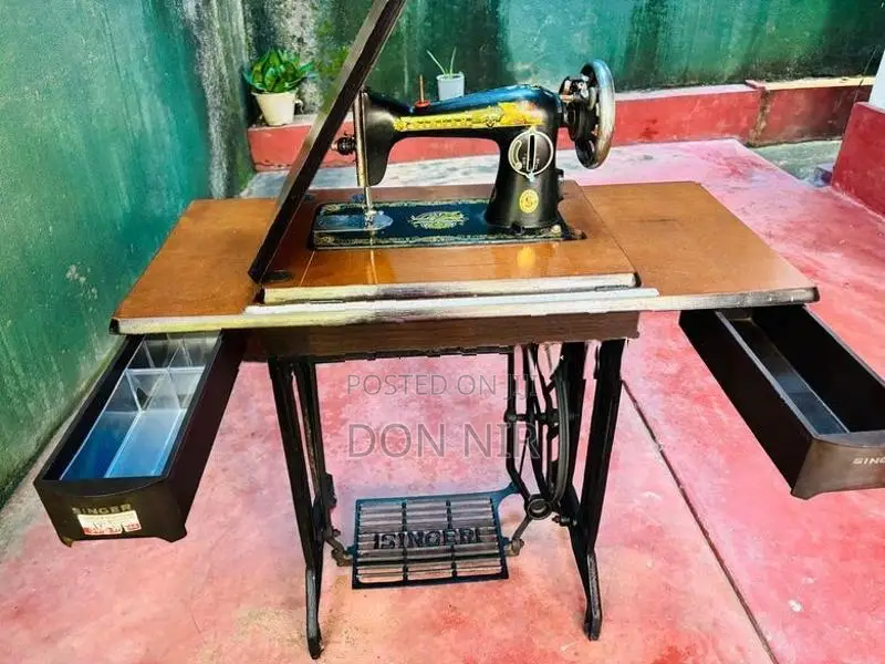 Singer Sewing Machine