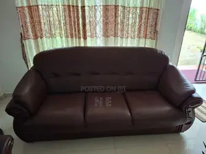 Damro Sofa Set