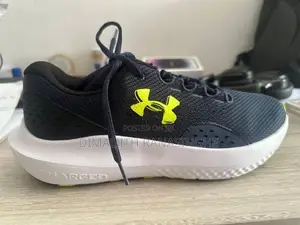 Under Armour Surge 4