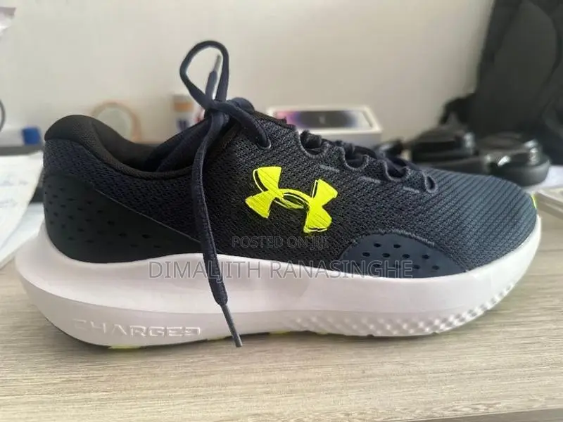 Under Armour Surge 4