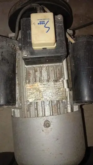 මිරිස් සහ තුනපහ ඇඹරුම් යන්ත්‍ර