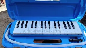 Humming Bird Melodica