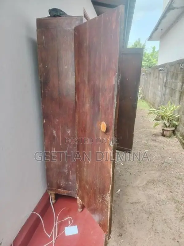 Solid Teak Wood Wardrobe තේක්ක ලී අල්මාරිය
