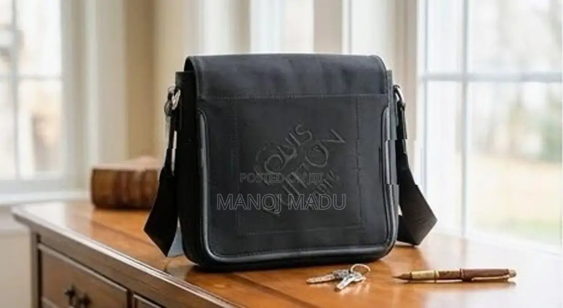 LOUIS VUITTON Paris M93225 Damier GÉANT Messager NM — Black