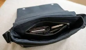 LOUIS VUITTON Paris M93225 Damier GÉANT Messager NM — Black