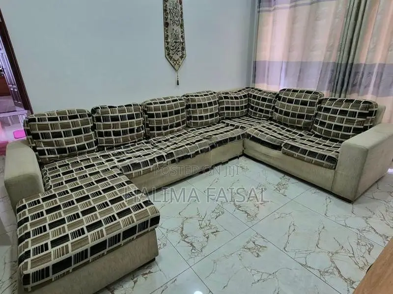 Damro Sofa Set