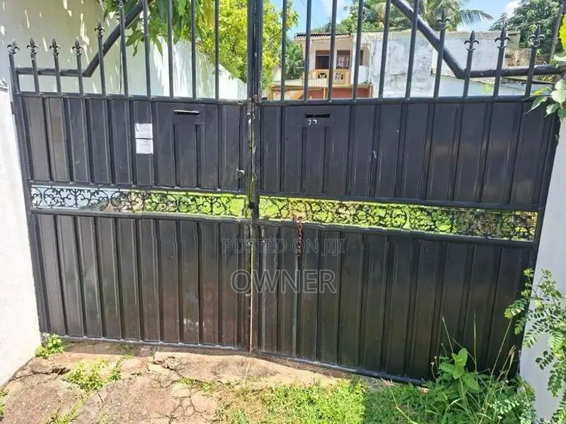 Steel With Amano Sheets Gate