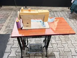 Singer Sewing Machine