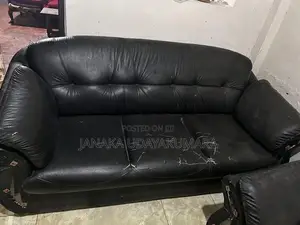 Damro Used Sofa Set