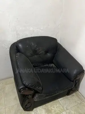 Damro Used Sofa Set