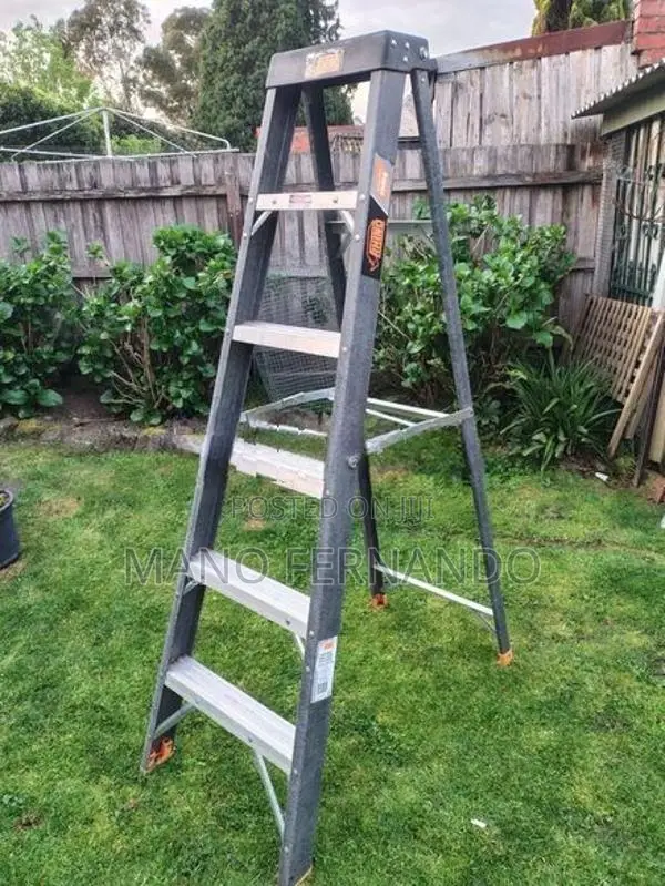 8 Ft Ladder
