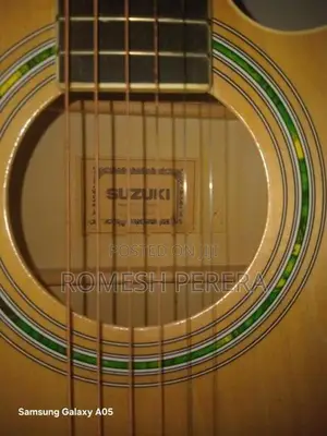 Suzuki Acoustic Guitar