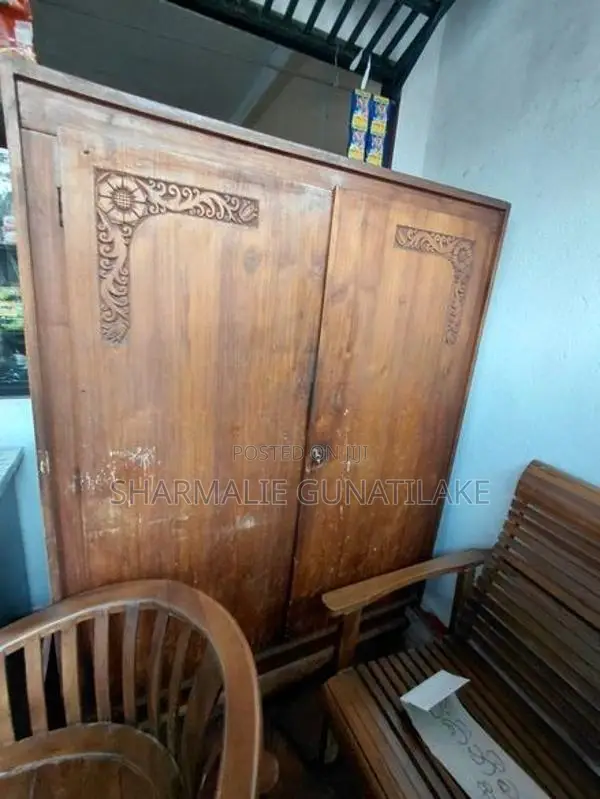 Wooden Wardrobe (අල්මාරි)