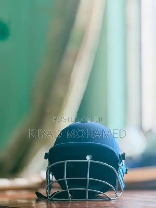 Cricket SS Helmet