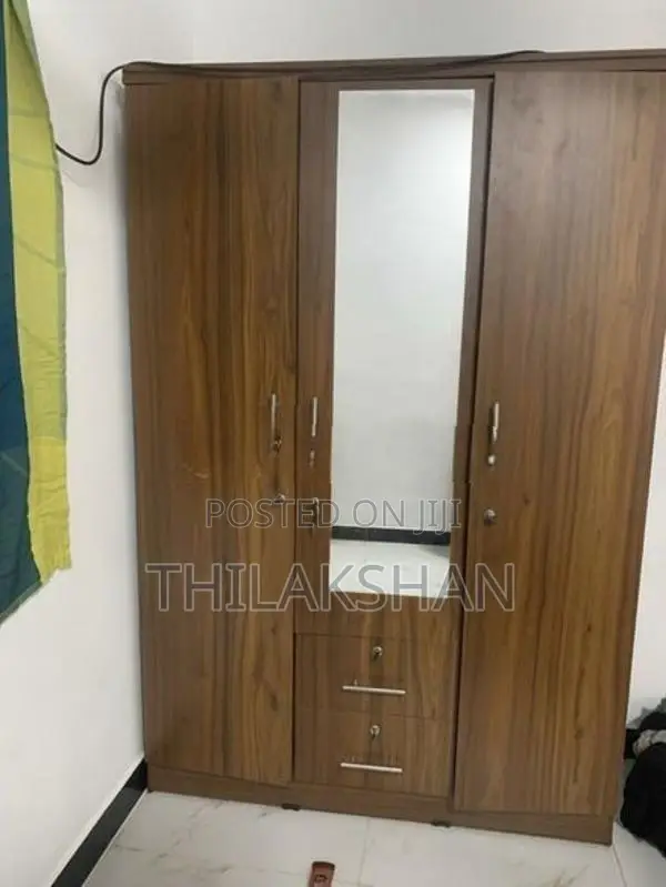 Nilkamal Almirah + Dressing Table