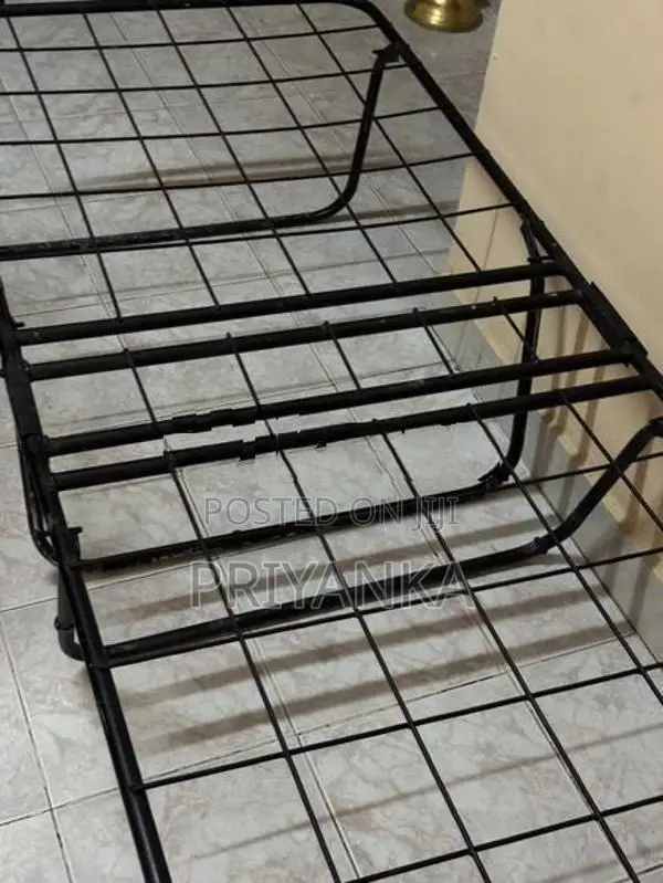 Foldable/Folding Bed