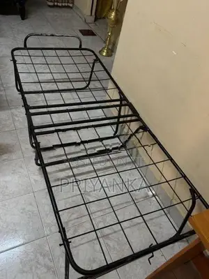 Foldable/Folding Bed