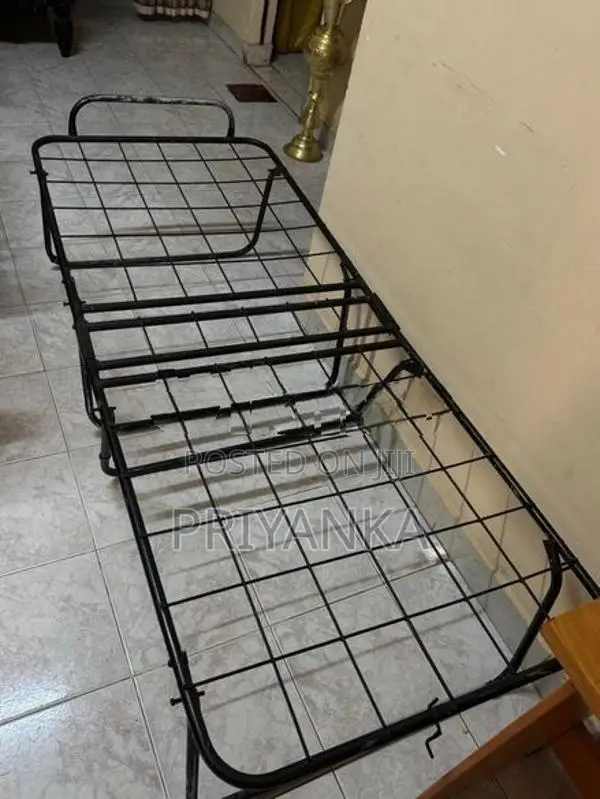 Foldable/Folding Bed