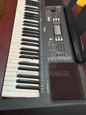 Yamaha PSR E363