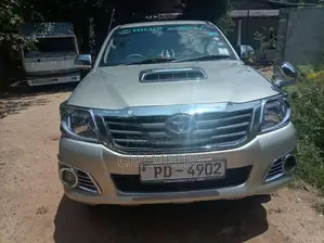 Toyota Hilux 2012 Pickup (Used)