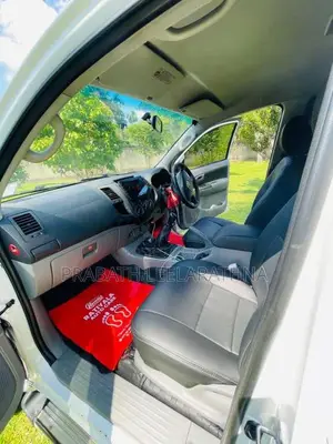 Toyota Hilux 2006 Pickup (Used)