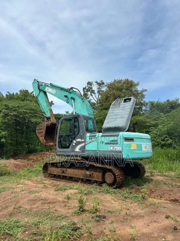 Kobelco Excavator 2011 Heavy-Duty (Used)