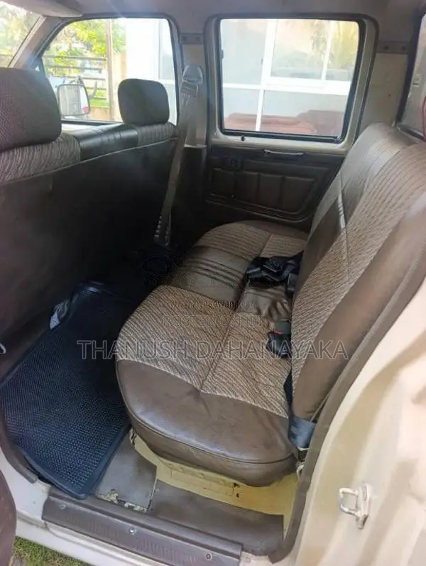 Nissan D CAB 1987 Pickup (Used)