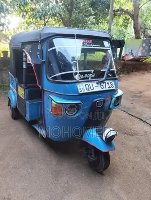 Bajaj RE 2009 Three Wheel (Used)