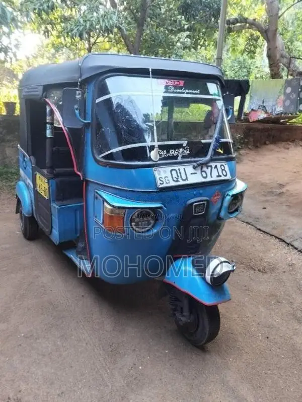 Bajaj RE 2009 Three Wheel (Used)
