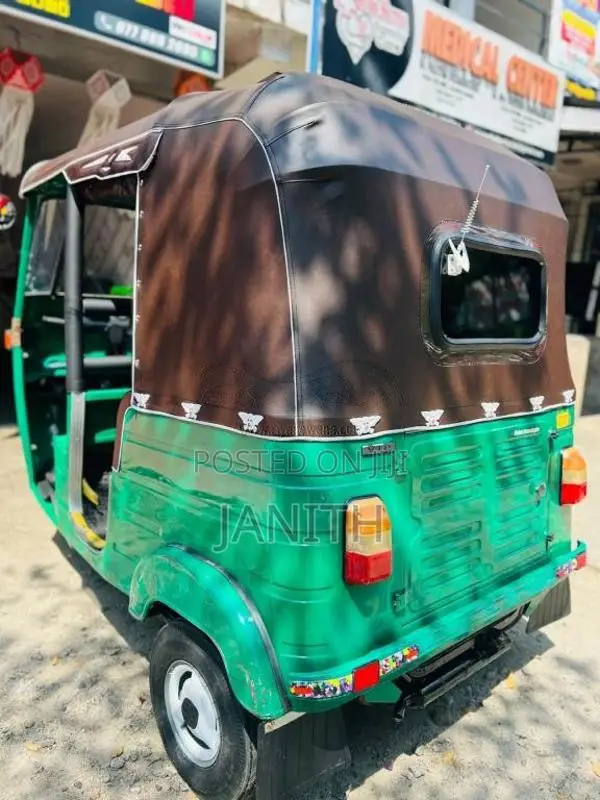Bajaj 4 stroke 2008 Three Wheel (Used)