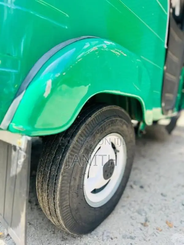 Bajaj 4 stroke 2008 Three Wheel (Used)