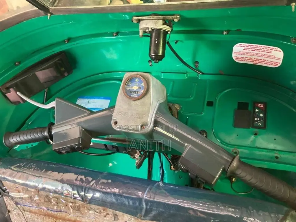 Bajaj 4 stroke 2008 Three Wheel (Used)