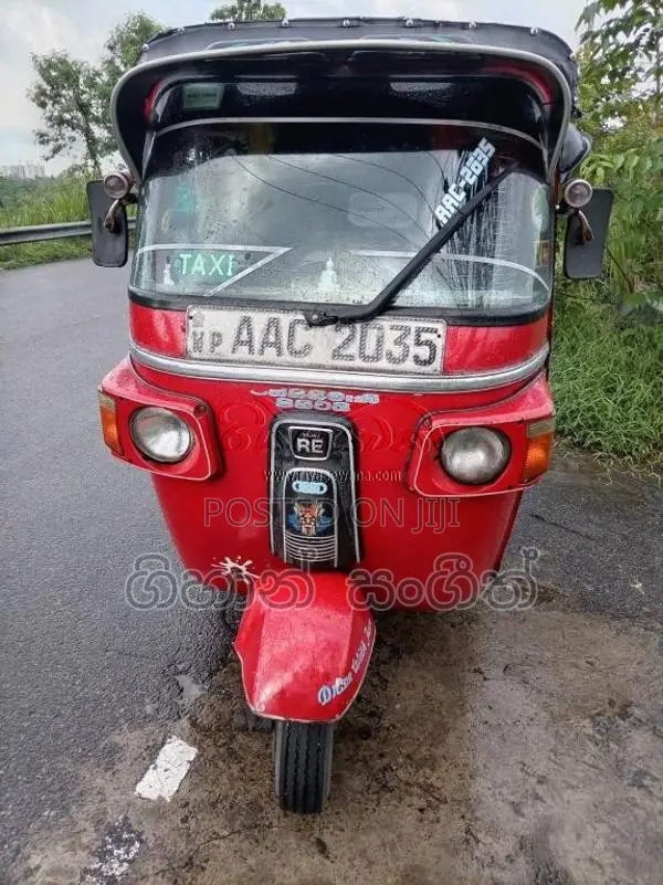 Bajaj RE 205 2012 Three Wheel (Used)