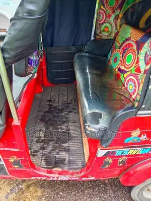 Bajaj RE 205 2012 Three Wheel (Used)