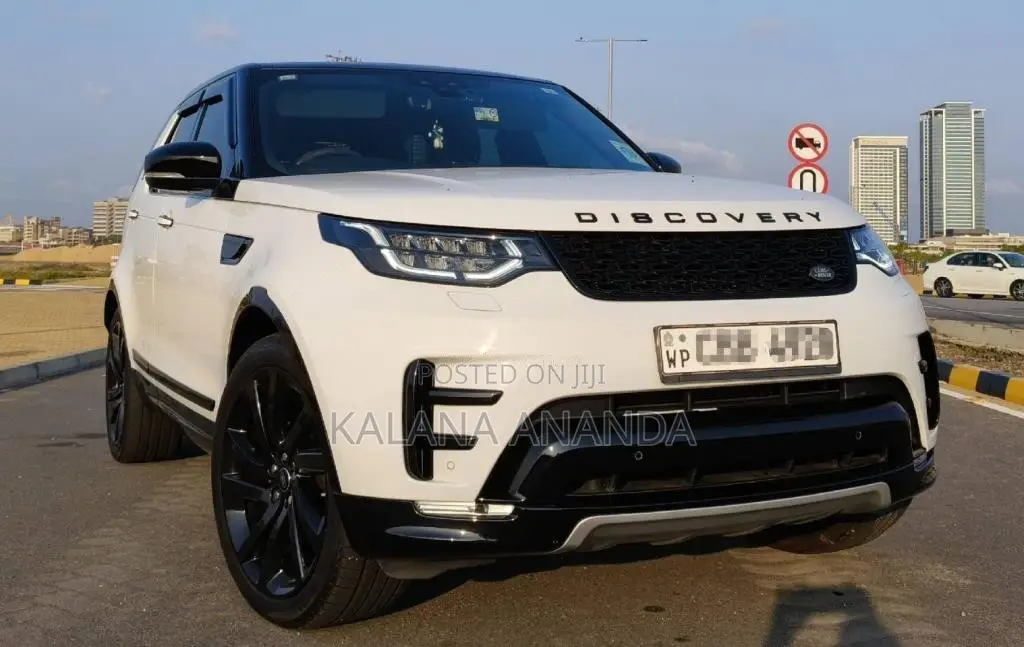 Land-Rover Discovery 5 2019 SUV (Used)