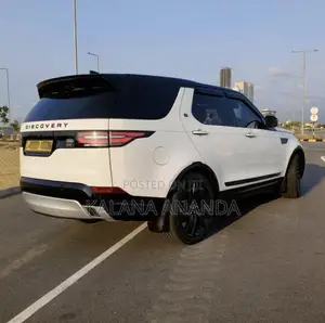 Land-Rover Discovery 5 2019 SUV (Used)