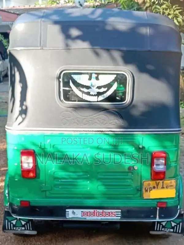Bajaj RE 205 2011 Three Wheel (Used)