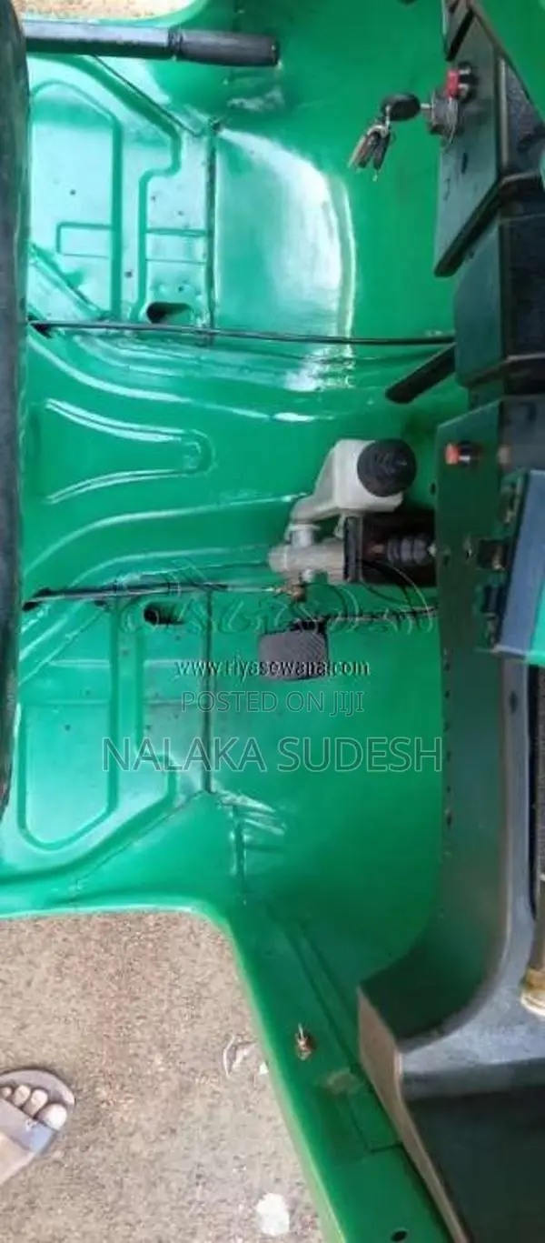Bajaj RE 205 2011 Three Wheel (Used)